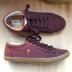 Farah Lace Up Maroon Ombré Canvas Sneaker Size 11‎